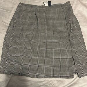 NWOT Windsor Grey Plaid Skirt w/ Slit